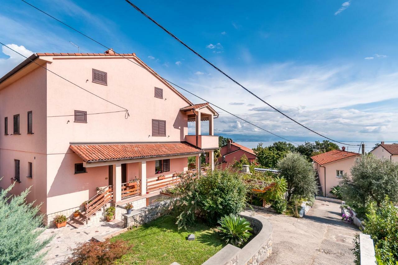 Apartman Gloria Opatija Bagian luar foto