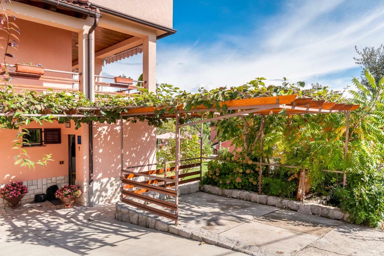 Apartman Gloria Opatija Bagian luar foto