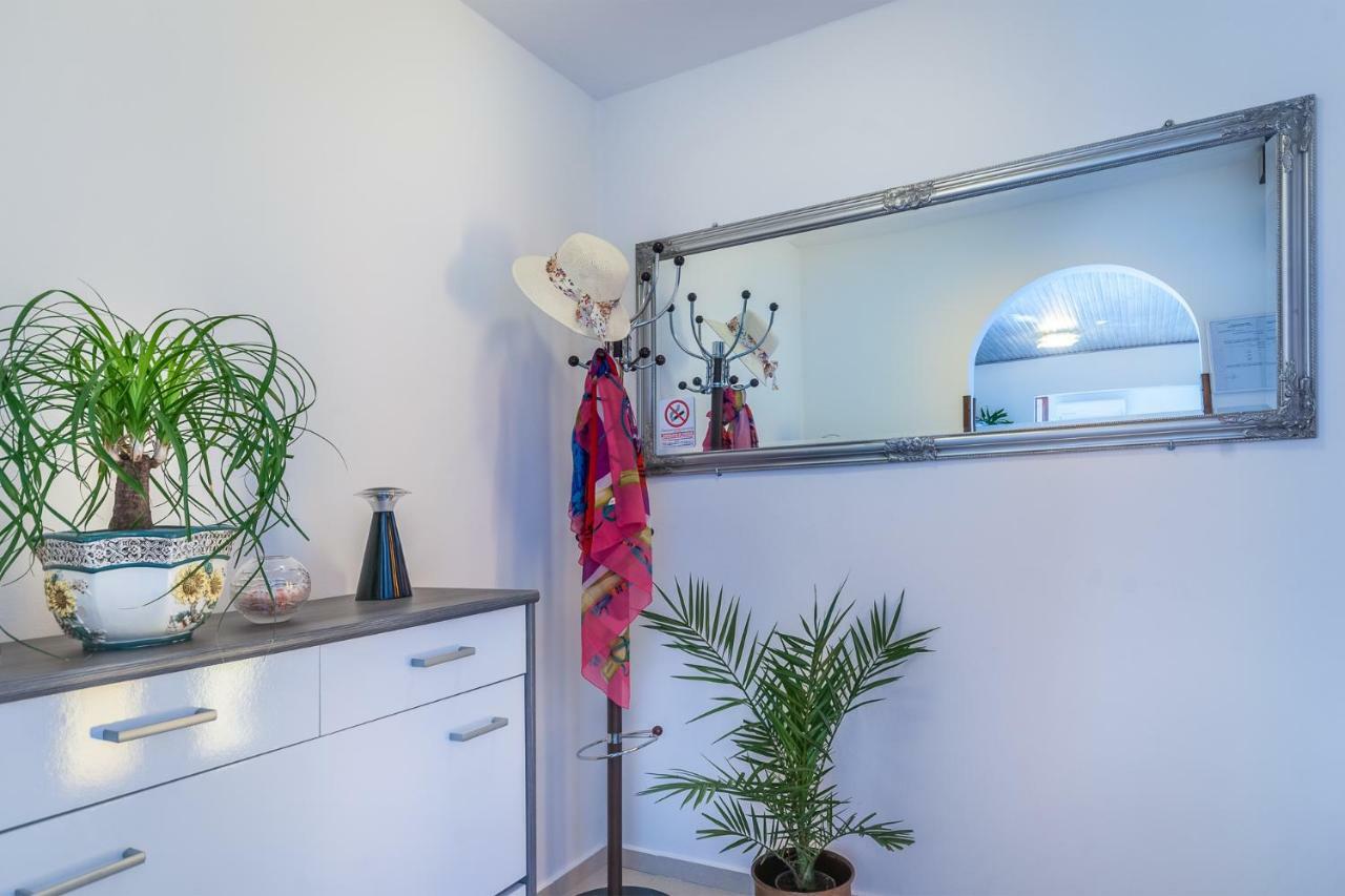 Apartman Gloria Opatija Bagian luar foto