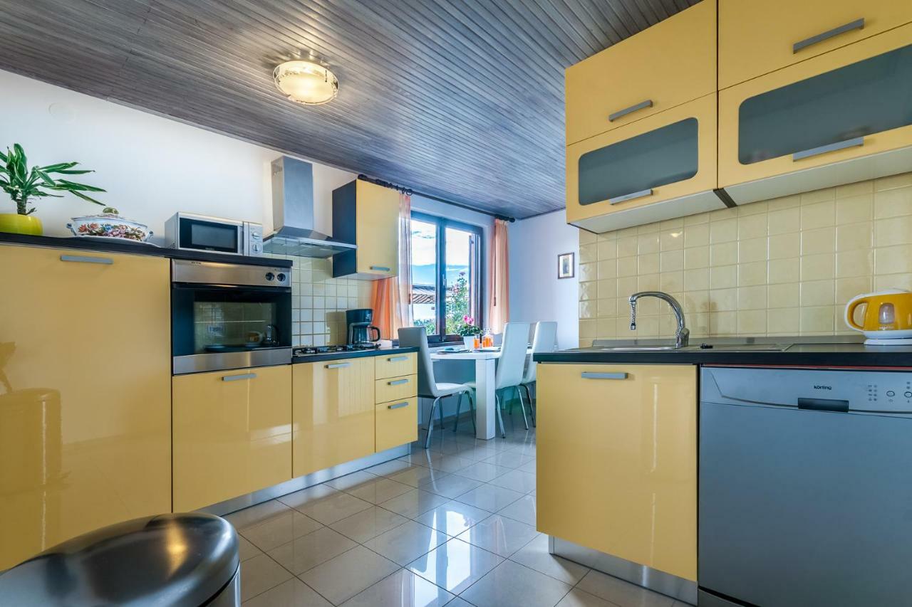 Apartman Gloria Opatija Bagian luar foto