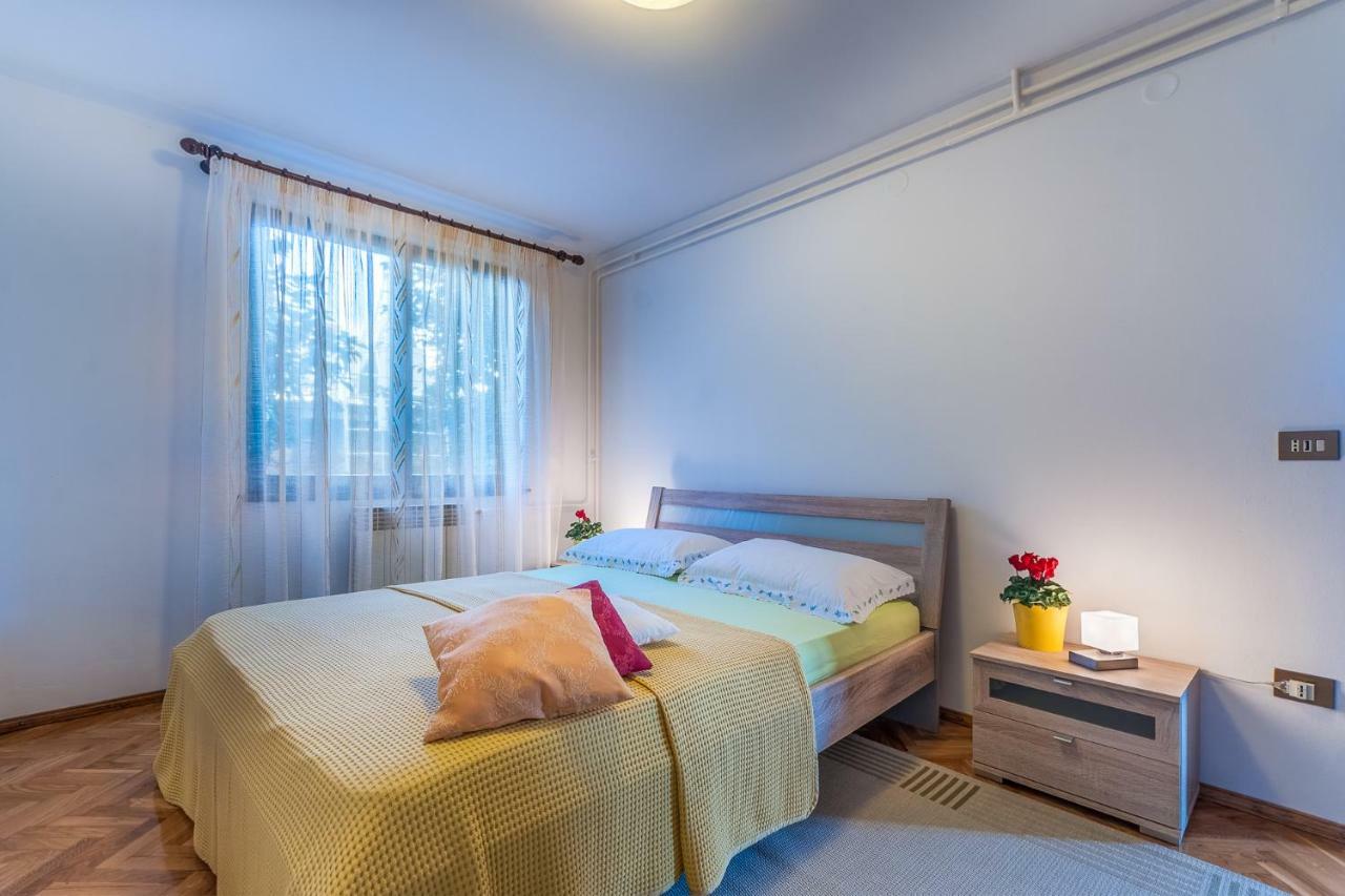 Apartman Gloria Opatija Bagian luar foto