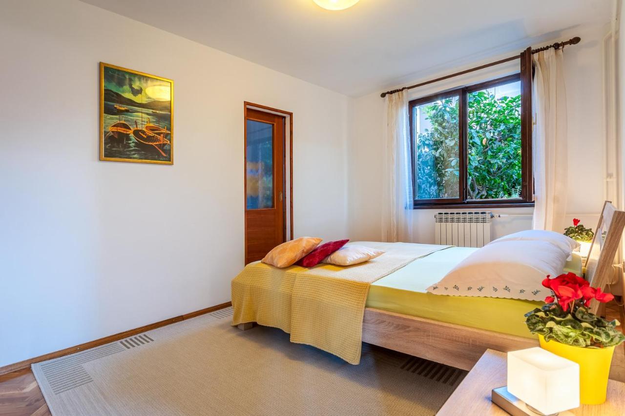 Apartman Gloria Opatija Bagian luar foto